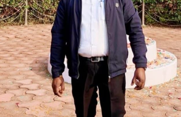 ​एक चपरासी के हाथों जिला पंचायत की बागडोर: सांसद की अनुशंसा भी बेअसर, रसूख के आगे नियम बौने!