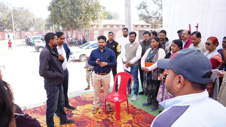 अंतरिक्ष संगवारी कार्यक्रम की तैयारियों ने पकड़ी रफ्तार रणजीता स्टेडियम में नोडल अधिकारी सीईओ जिला पंचायत ने अधिकारियों से की चर्चा, दिए आवश्यक दिशा-निर्देश
