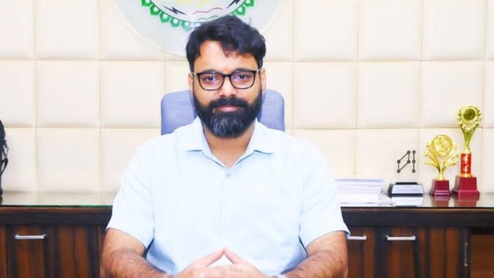 राष्ट्रीय मतदाता दिवस 2026 पर जशपुर को राज्य स्तरीय सम्मान कलेक्टर रोहित व्यास होंगे सम्मानित निर्वाचन में तकनीक के प्रभावी उपयोग से जशपुर बना श्रेष्ठ निर्वाचन जिला