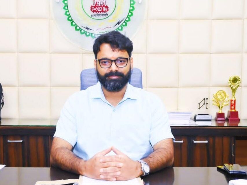 राष्ट्रीय मतदाता दिवस 2026 पर जशपुर को राज्य स्तरीय सम्मान कलेक्टर रोहित व्यास होंगे सम्मानित निर्वाचन में तकनीक के प्रभावी उपयोग से जशपुर बना श्रेष्ठ निर्वाचन जिला