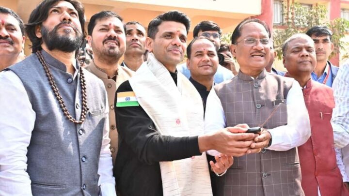 अत्याधुनिक सुविधाओं से लैस है अंतरिक्ष केन्द्र,  मुख्यमंत्री श्री साय और श्री शुक्ला ने बच्चों द्वारा तैयार रॉकेट का किया सफल प्रक्षेपण