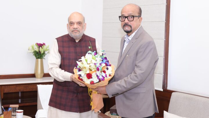 राज्यपाल रमेन डेका ने गृह मंत्री अमित शाह से सौजन्य भेंट की