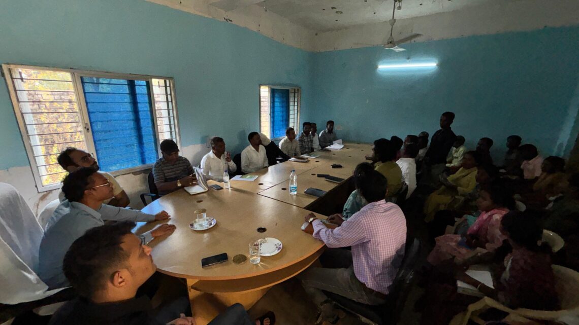 कलेक्टर ने किया गीदम का दौरा,मत्स्य पालन और जैविक खेती पर जोर, प्रगतिशील किसानों के मॉडल्स को सराहा