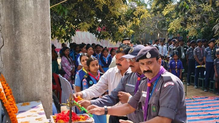 वर्ल्ड थिंकिंग डे का 100वां वर्ष, डीईओ उपाध्याय ने विश्व बंधुत्व पर दिया जोर   – भारत स्काउट्स एवं गाइड्स, जिला कोरबा ने आयोजित किया समारोह