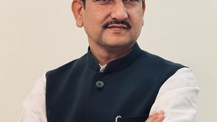 केन्द्रीय आवासन एवं शहरी कार्य राज्य मंत्री श्री तोखन साहू