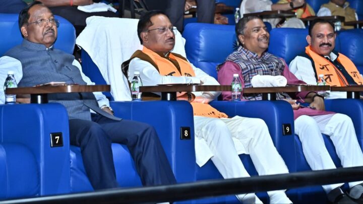 मुख्यमंत्री विष्णु देव साय ने संघ की 100 वर्षों की गौरवगाथा पर आधारित फिल्म ‘शतक’ को छत्तीसगढ़ में टैक्स-फ्री करने की घोषणा