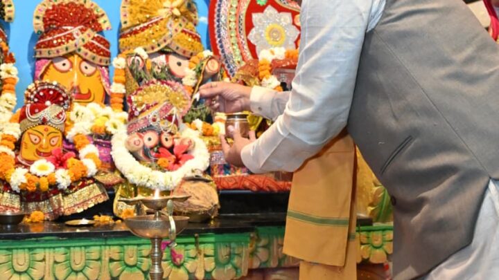 62 वें जन्मदिवस पर मुख्यमंत्री विष्णुदेव साय ने जगन्नाथ मंदिर में पूजा-अर्चना कर प्रदेशवासियों के सुख-समृद्धि की कामना की