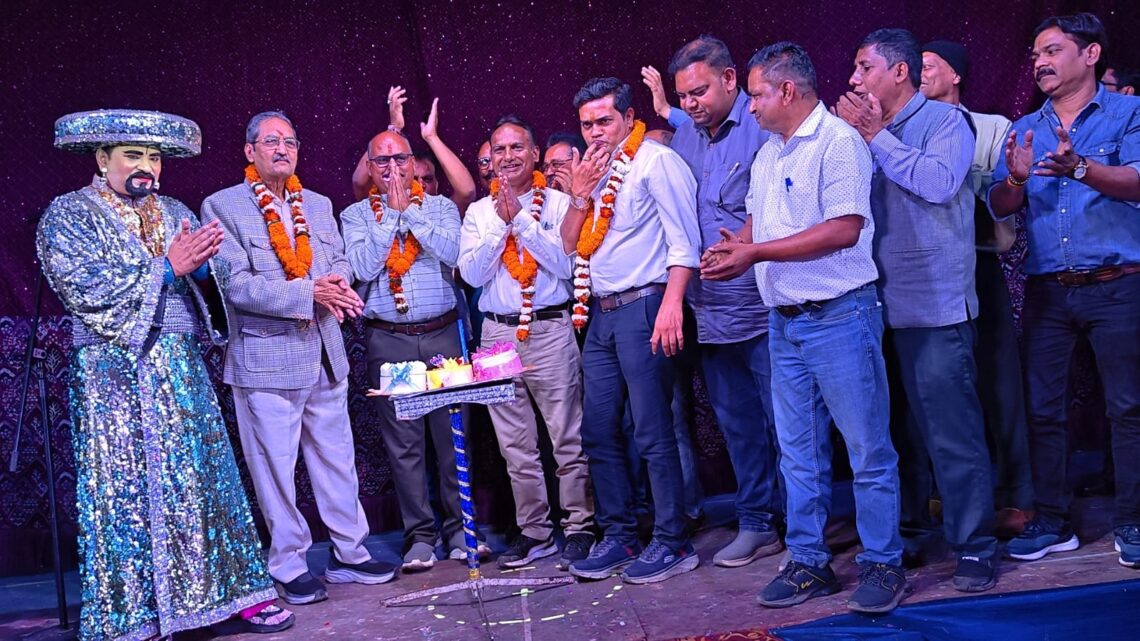 प्रख्यात जादूगर ओपी शर्मा जूनियर के विशेष जादू शो ने सभी को मंत्रमुग्ध कर दिया,रहस्य और रोमांच की दुनिया में पहुंचे पत्रकार